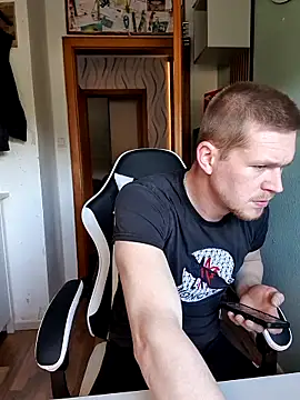 Snapshot of Playbunniboy chatting on 03-30-26, 07:20 Playbunniboy online show from 03-30-26, 07:20