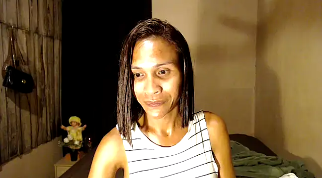 Snapshot of Sassy_Erika chatting on 12-15-24, 01:54 Sassy Erika online show from 12-15-24, 01:54