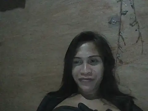 Snapshot of Sassy_Erika chatting on 10-19-25, 04:29 Sassy Erika online show from 10-19-25, 04:29