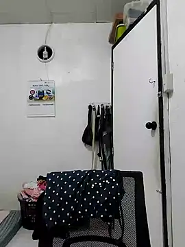 MissKitty31 online show from 01-22-25, 02:04