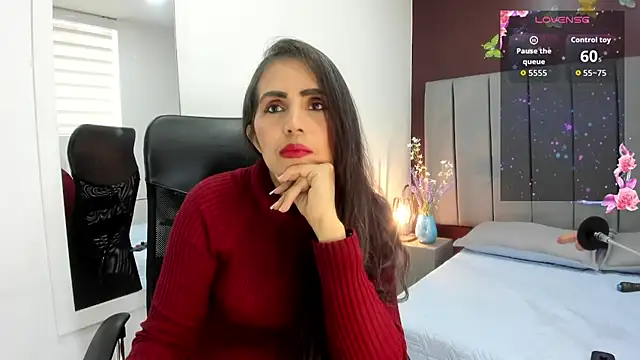 Snapshot of moxa_hot chatting on 11-18-25, 03:38 moxa hot online show from 11-18-25, 03:38