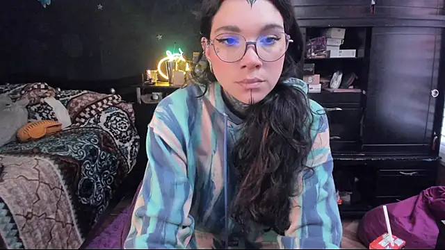 Lilmarieee online show from 02-10-25, 05:09