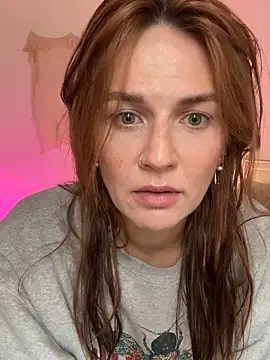 Snapshot of BritneyHall chatting on 03-02-26, 08:43 BritneyHall online show from 03-02-26, 08:43