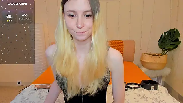 Snapshot of fleximona chatting on 03-07-25, 08:45 fleximona online show from 03-07-25, 08:45