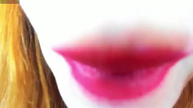 Snapshot of softlysoftlyasbeauty chatting on 03-04-25, 06:29 softlysoftlyasbeauty online show from 03-04-25, 06:29