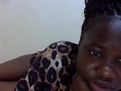 cute-marianna online show from 04-17-26, 02:42