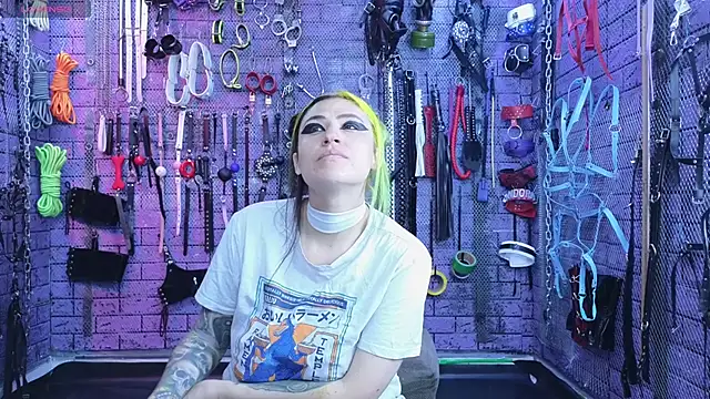 Snapshot of PANDORANEZZ chatting on 02-20-25, 04:50 PANDORANEZZ online show from 02-20-25, 04:50