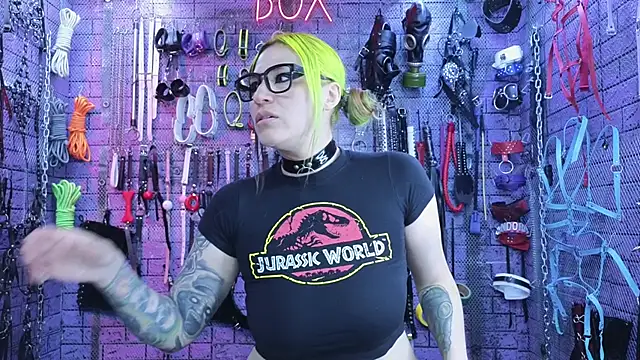 Snapshot of PANDORANEZZ chatting on 02-21-25, 03:45 PANDORANEZZ online show from 02-21-25, 03:45