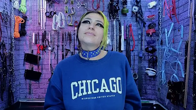 Snapshot of PANDORANEZZ chatting on 03-18-25, 09:10 PANDORANEZZ online show from 03-18-25, 09:10