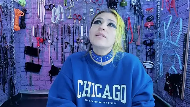 Snapshot of PANDORANEZZ chatting on 03-19-25, 12:15 PANDORANEZZ online show from 03-19-25, 12:15