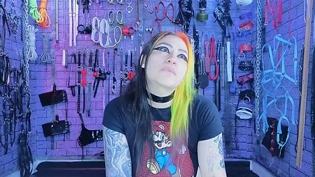 Snapshot of PANDORANEZZ chatting on 10-29-25, 05:04 PANDORANEZZ online show from 10-29-25, 05:04