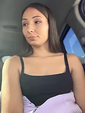 YOUR-KARINA online show from 01-12-25, 05:13