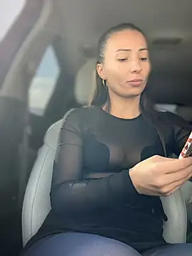 YOUR-KARINA online show from 02-04-25, 07:51