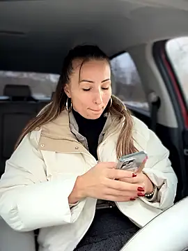 Snapshot of YOUR-KARINA chatting on 01-14-26, 07:25 YOUR-KARINA online show from 01-14-26, 07:25