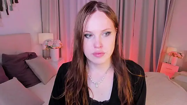 Snapshot of EffieMinki chatting on 07-06-26, 09:17 EffieMinki online show from 07-06-26, 09:17