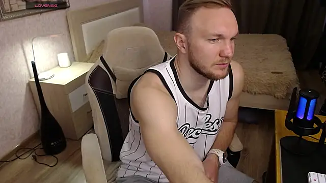 Toress1 online show from 04-19-26, 08:46