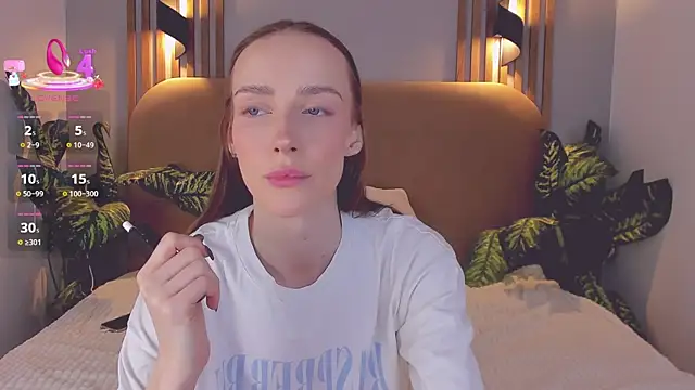 Snapshot of Kira_Quinn chatting on 12-23-25, 07:17 Kira Quinn online show from 12-23-25, 07:17