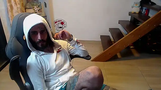 Snapshot of harry_reems1 chatting on 01-02-25, 11:38 harry reems1 online show from 01-02-25, 11:38