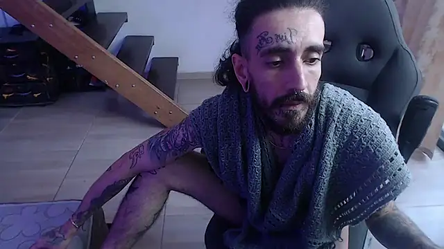 Snapshot of harry_reems1 chatting on 01-15-25, 12:47 harry reems1 online show from 01-15-25, 12:47