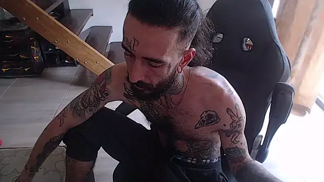 Snapshot of harry_reems1 chatting on 01-15-25, 08:48 harry reems1 online show from 01-15-25, 08:48