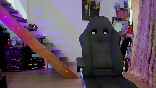 Snapshot of harry_reems1 chatting on 01-27-25, 03:18 harry reems1 online show from 01-27-25, 03:18