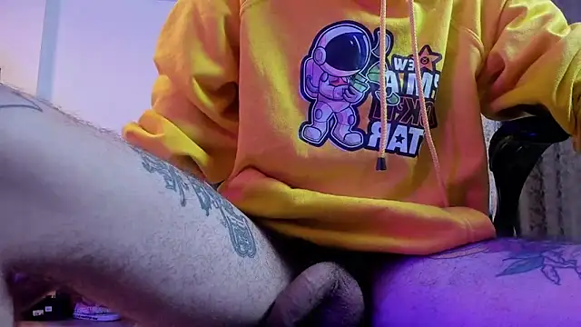 Snapshot of harry_reems1 chatting on 02-04-25, 09:17 harry reems1 online show from 02-04-25, 09:17