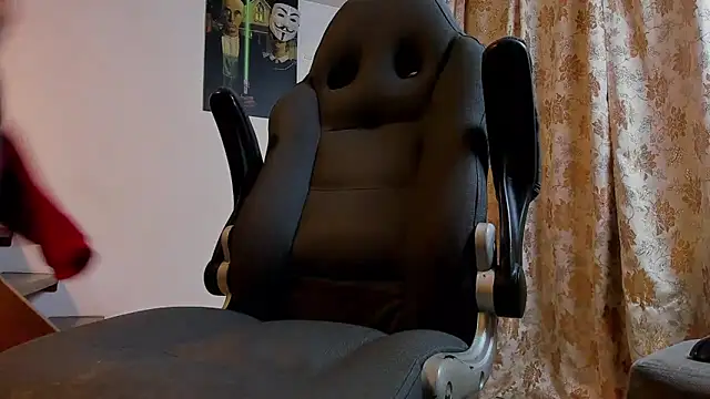 Snapshot of harry_reems1 chatting on 02-13-25, 10:43 harry reems1 online show from 02-13-25, 10:43