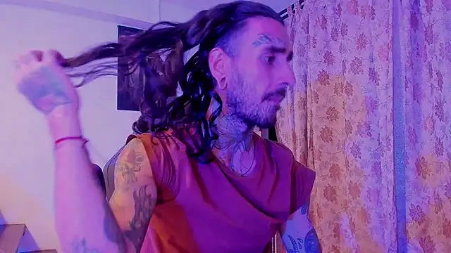 Snapshot of harry_reems1 chatting on 03-03-25, 05:53 harry reems1 online show from 03-03-25, 05:53