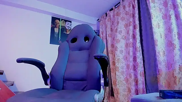 Snapshot of harry_reems1 chatting on 03-19-25, 09:49 harry reems1 online show from 03-19-25, 09:49