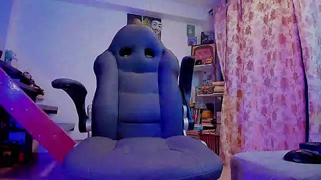 Snapshot of harry_reems1 chatting on 03-20-25, 12:40 harry reems1 online show from 03-20-25, 12:40