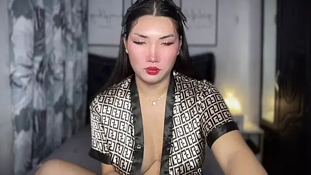 Snapshot of Miss_Deliciousness chatting on 05-10-26, 04:23 Miss Deliciousness online show from 05-10-26, 04:23