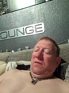 tomtom111111 online show from 10-08-25, 08:28