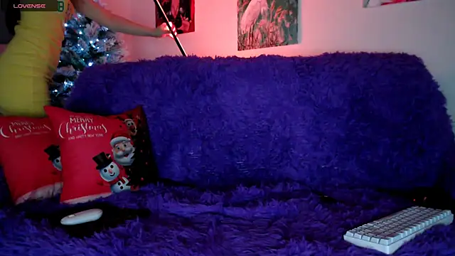 Snapshot of Lili_asian chatting on 12-21-24, 07:49 Lili asian online show from 12-21-24, 07:49