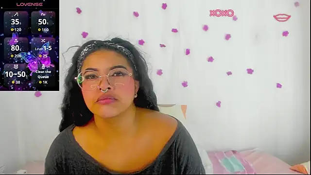 moana taylor online show from 10-11-25, 11:42