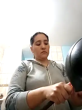 Gatubela212 online show from 10-03-25, 11:02