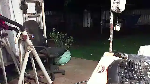 herbie010666 online show from 02-09-25, 12:19