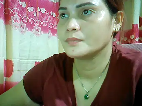 ashlylove25 online show from 11-08-25, 12:38