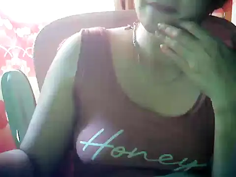 Snapshot of ashlylove25 chatting on 06-01-26, 01:29 ashlylove25 online show from 06-01-26, 01:29