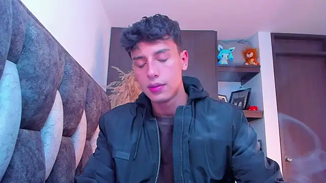 Snapshot of I_Gabriel chatting on 12-06-24, 01:18 I Gabriel online show from 12-06-24, 01:18