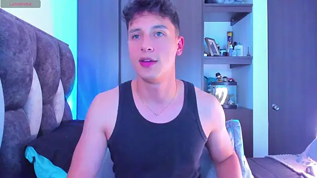 Snapshot of I_Gabriel chatting on 09-27-25, 04:06 I Gabriel online show from 09-27-25, 04:06