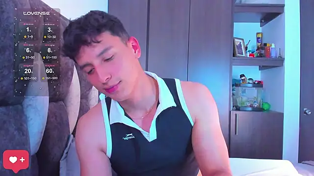 Snapshot of I_Gabriel chatting on 10-04-25, 12:30 I Gabriel online show from 10-04-25, 12:30