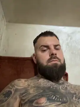 Snapshot of Claudio3375 chatting on 11-28-25, 08:11 Claudio3375 online show from 11-28-25, 08:11