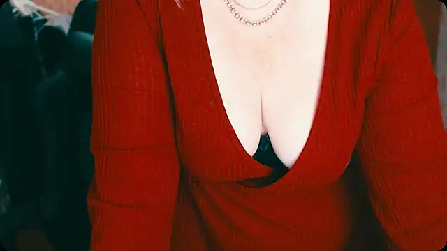 Snapshot of AlisaHot55 chatting on 01-16-25, 10:10 AlisaHot55 online show from 01-16-25, 10:10