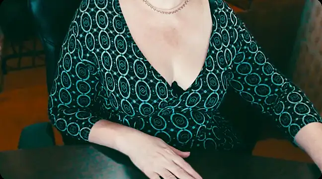 Snapshot of AlisaHot55 chatting on 02-12-25, 04:11 AlisaHot55 online show from 02-12-25, 04:11
