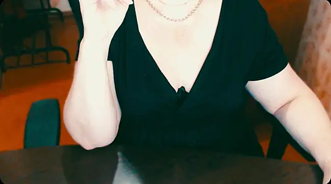 Snapshot of AlisaHot55 chatting on 02-15-25, 11:06 AlisaHot55 online show from 02-15-25, 11:06