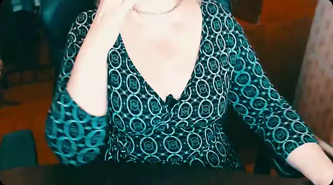 Snapshot of AlisaHot55 chatting on 02-20-25, 04:46 AlisaHot55 online show from 02-20-25, 04:46