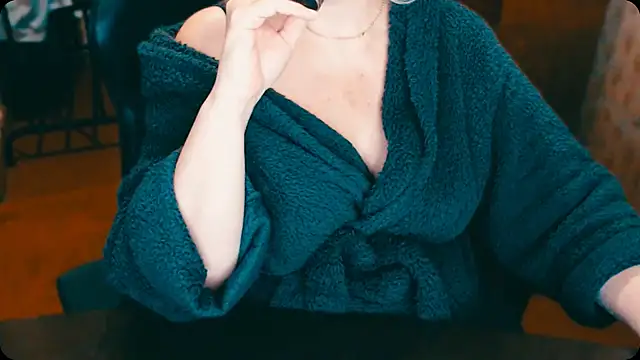 Snapshot of AlisaHot55 chatting on 02-25-25, 09:46 AlisaHot55 online show from 02-25-25, 09:46
