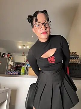 Lauyako online show from 10-21-25, 04:41