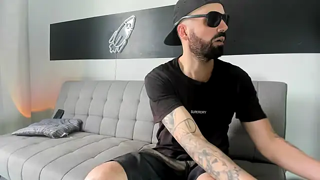 MattxFeet online show from 12-18-24, 09:40