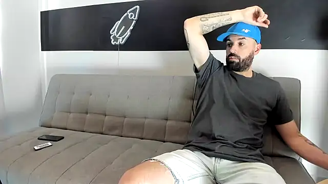 Snapshot of MattxFeet chatting on 01-22-25, 08:59 MattxFeet online show from 01-22-25, 08:59